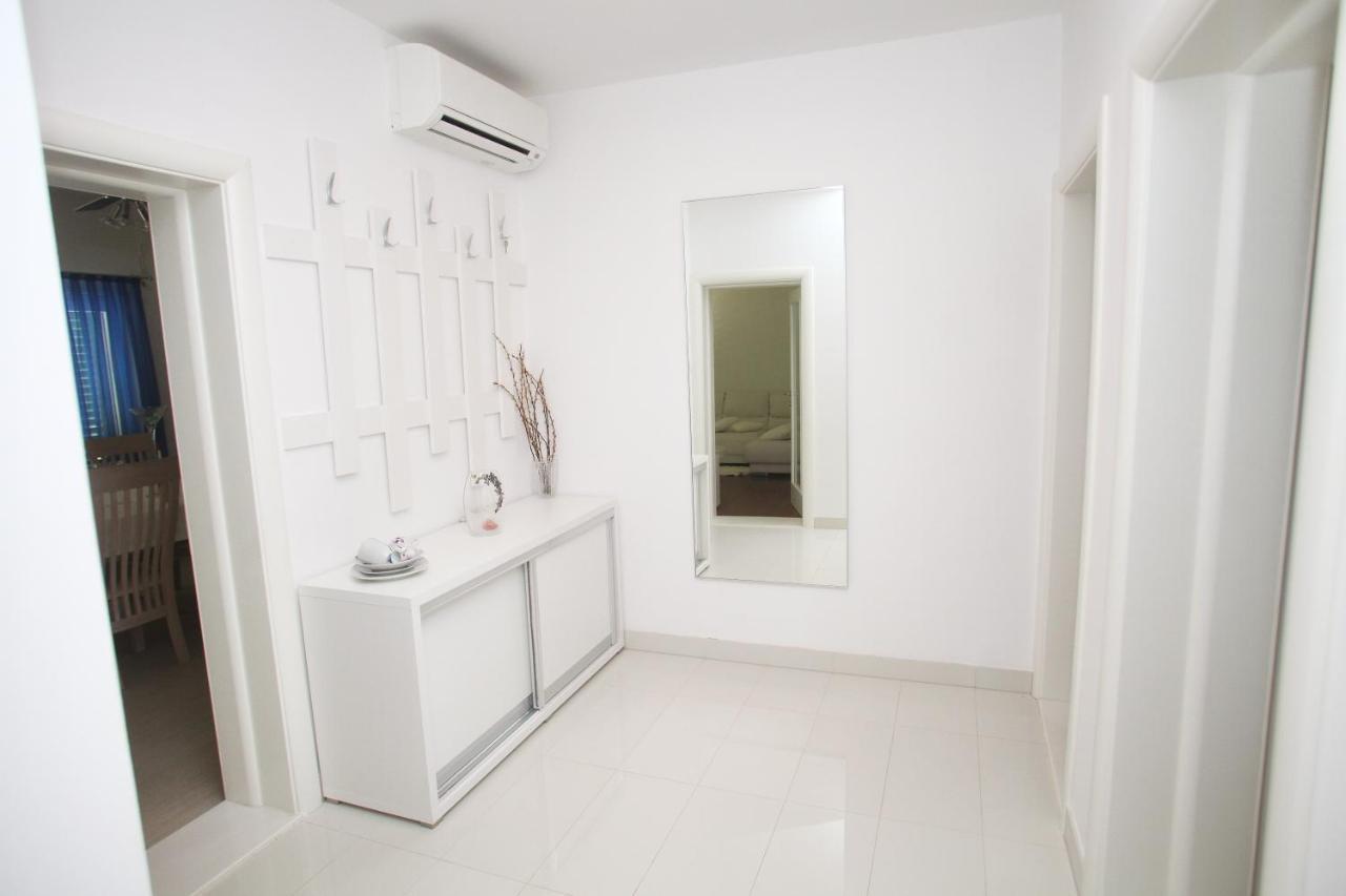 Apartments Nakir Slatine Habitación foto